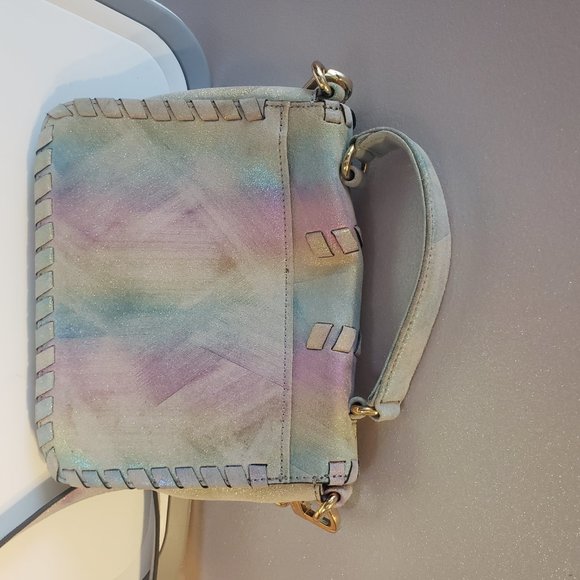 Hangbags - Picture 13 of 16